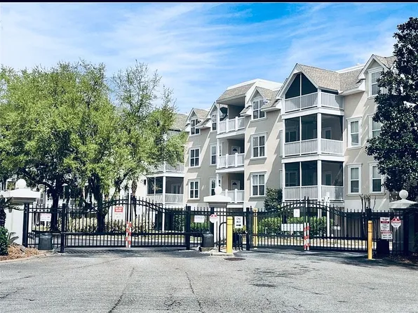 136 Shady Brook Cir Unit 201, Saint Simons Island, GA 31522