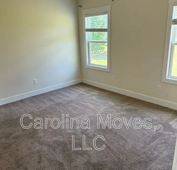 6 Larson Dr — Photo 17