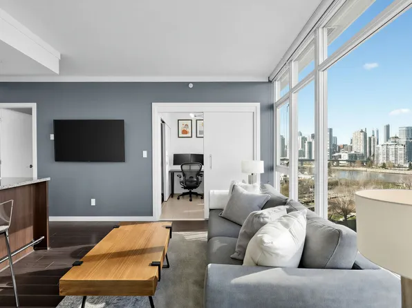 1708 Columbia St #909, Vancouver, BC V5Y 0H7
