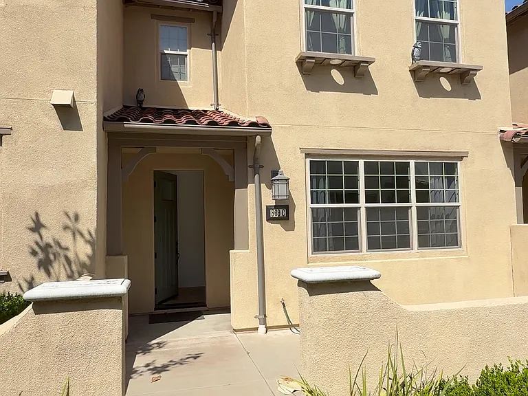 869 E Mountain Way #C — Photo 35