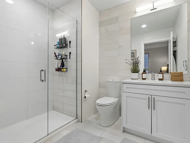301 Border St #302 — Photo 24