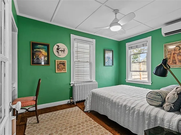 46 Hammond St — Photo 13