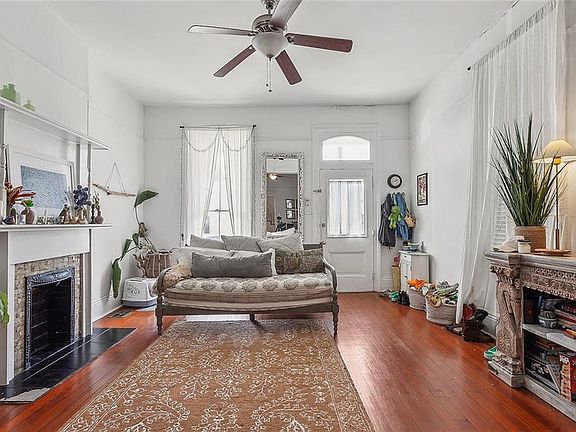 4th image of 818-20 Valmont St