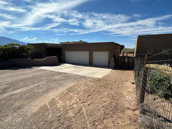 123 Todos Juntos Rd, Corrales, NM 87048