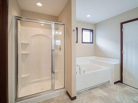 4th image of 12482 Coral Sea St NE
