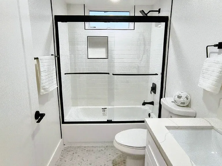 1619 2nd Ave #6 — Photo 9