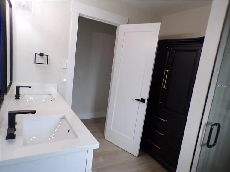 510 Medici Ct — Photo 43