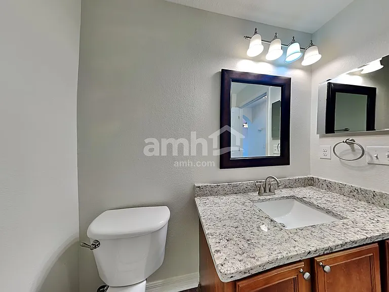 2642 Queen Alberta Dr — Photo 12