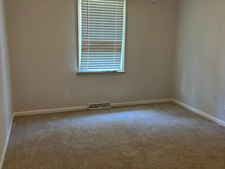 149 Norwood Dr — Photo 10