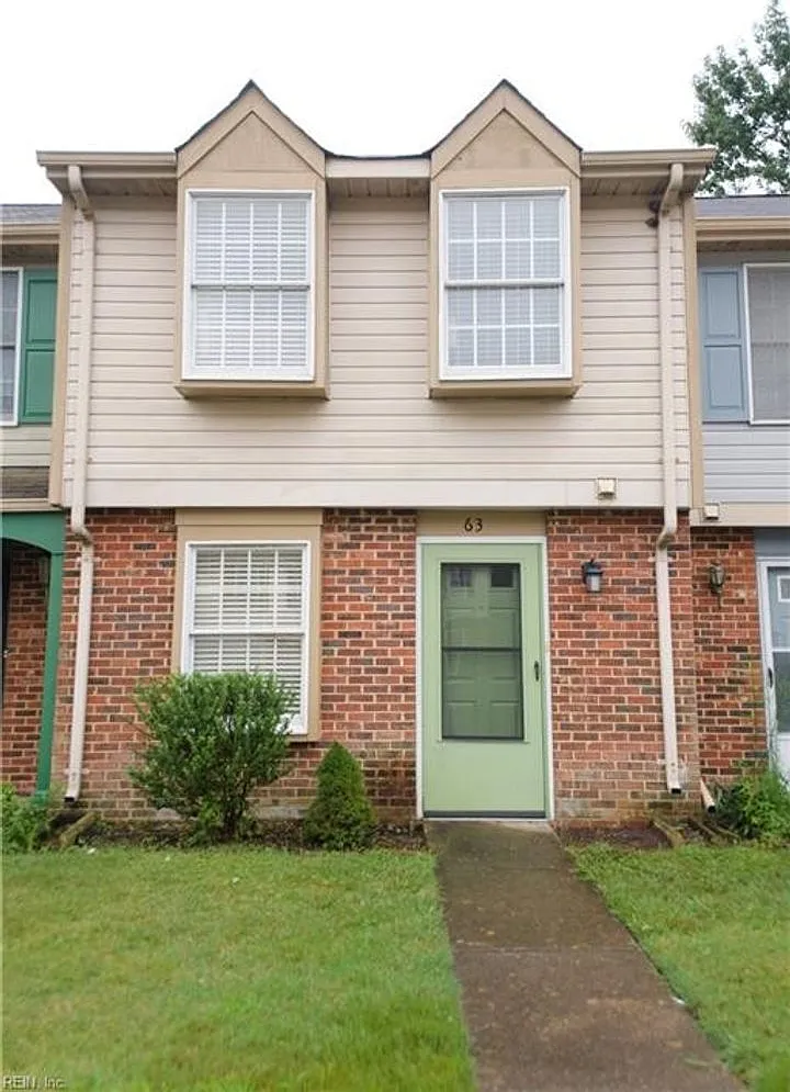 63 Lucinda Court — Photo 1