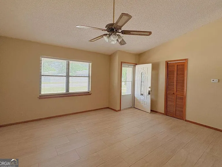 603 Plantation Village Dr — Photo 9