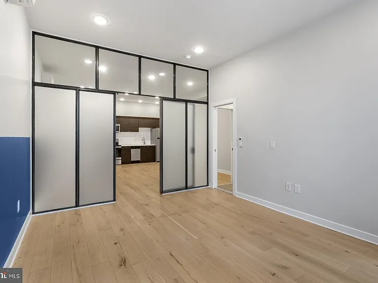 257 N 3rd St #3 — Photo 16