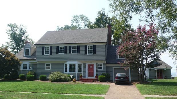 1st image of 315 Park Pl