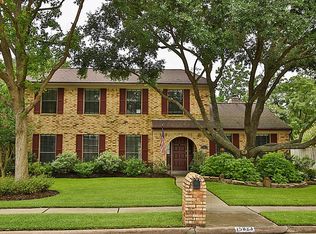 15823 Maple Manor Dr, Houston, TX 77095