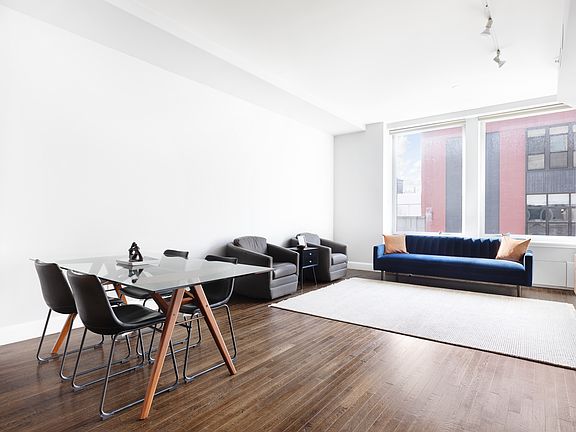 4th image of 121 W 19th St APT 8D