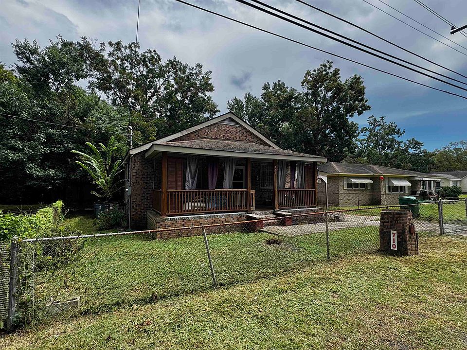 1st image of 710 N Merriman Rd.