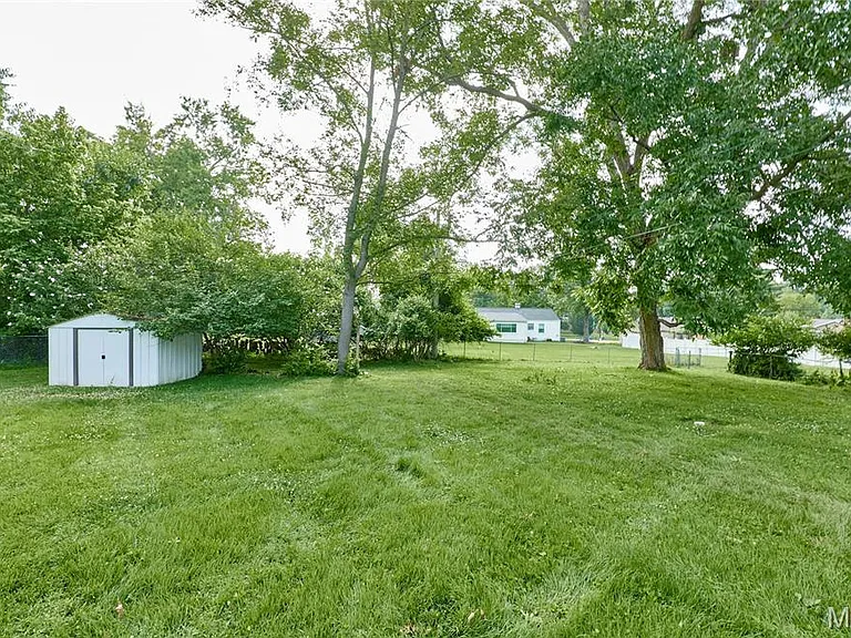228 Newton Pl — Photo 18