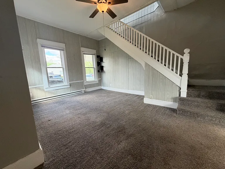 304 E Main St #3 — Photo 4