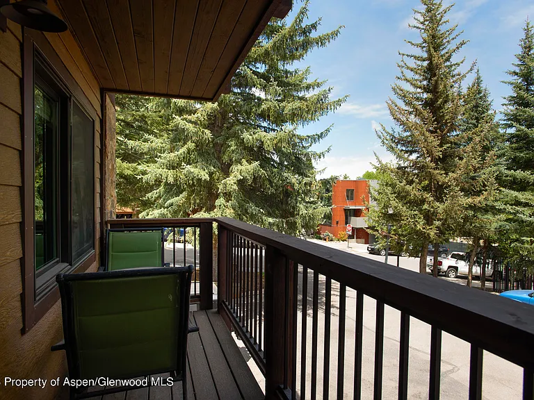 650 S Monarch St #2 — Photo 16