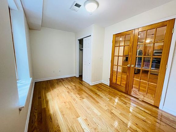 5th image of 406 15th St #1G
