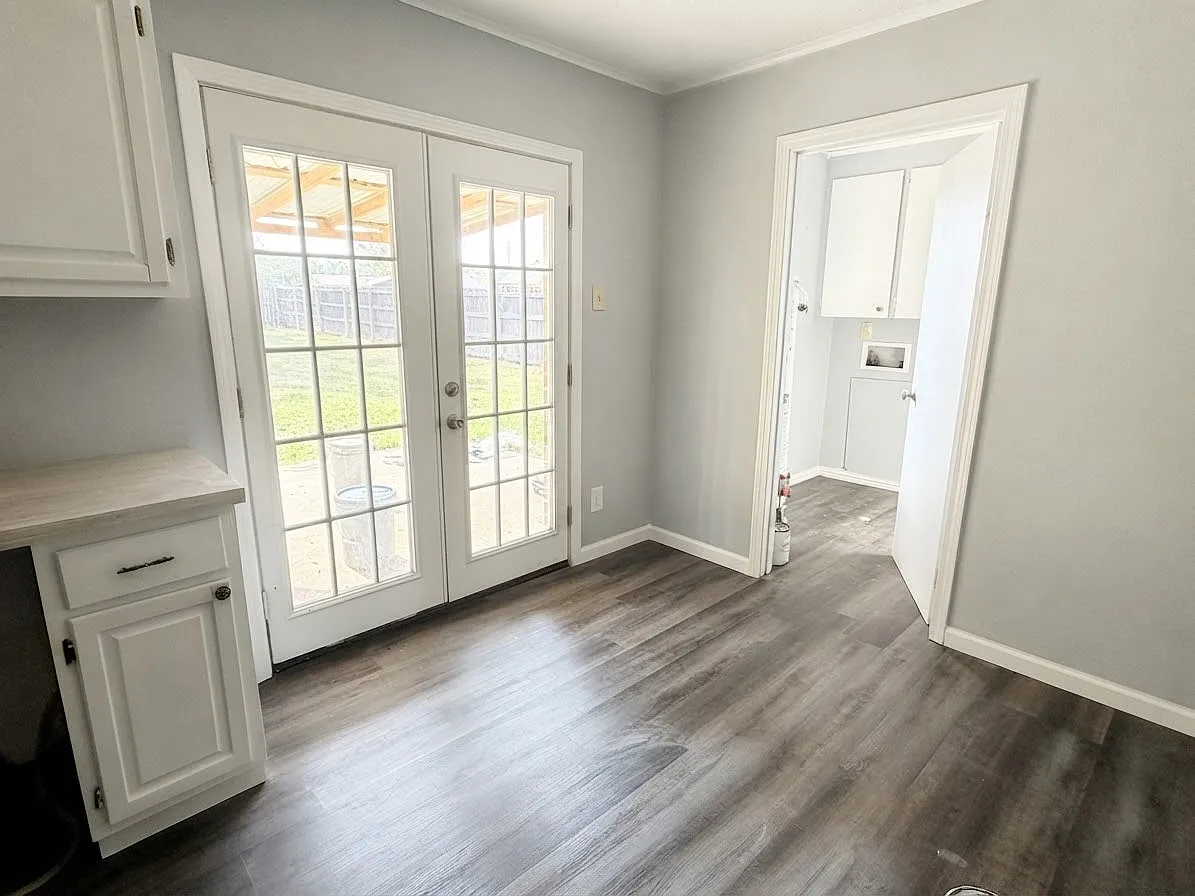 3 bed, 1326 sqft, $1,500 — Photo 4