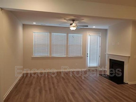 4th image of 731 Amarra Dr