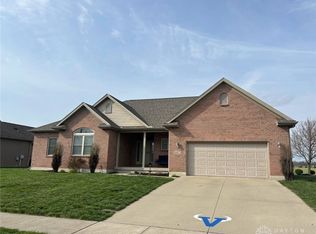 687 Loxley Ln, Troy, OH