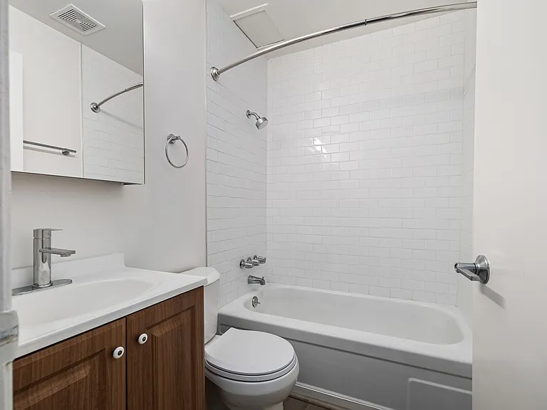 630 Mariposa — Photo 14