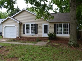 1606 Katherine Kiker Rd, Charlotte, NC 28213