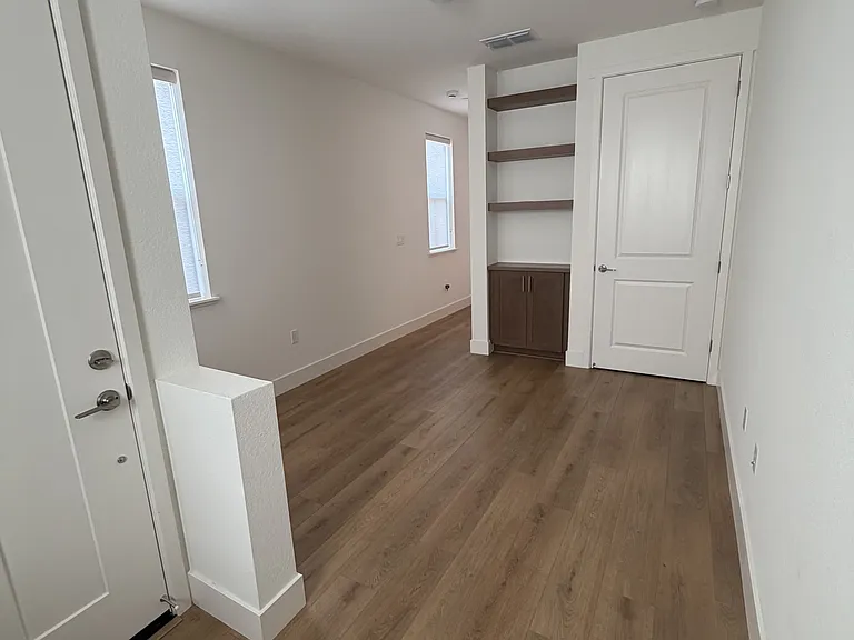 17045 Aldergrove Ct — Photo 2