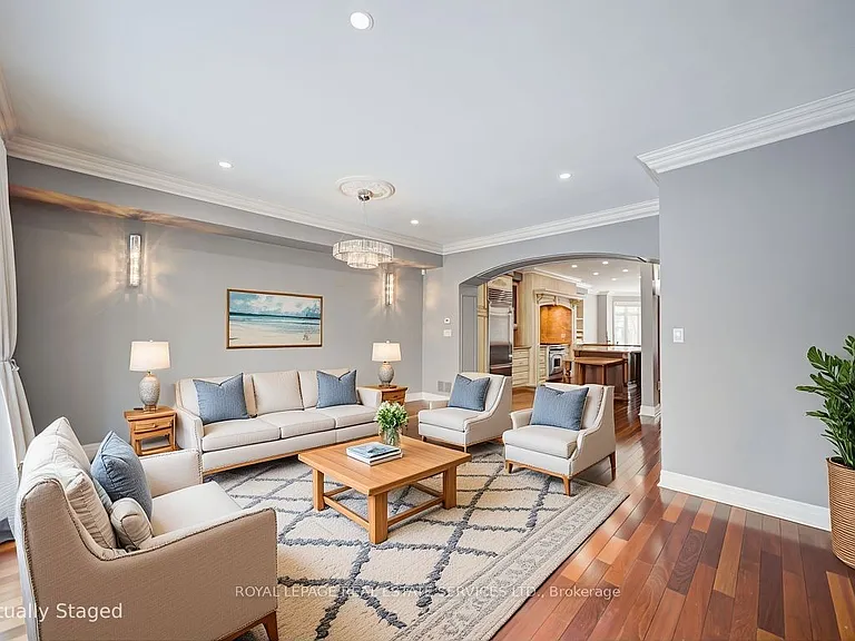 115 Saint Lawrence Dr — Photo 18