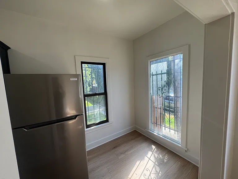 117 N Reno St #2 — Photo 6