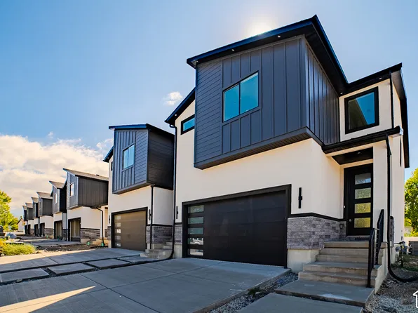 346 E Perrine Dr, Midvale, UT 84047