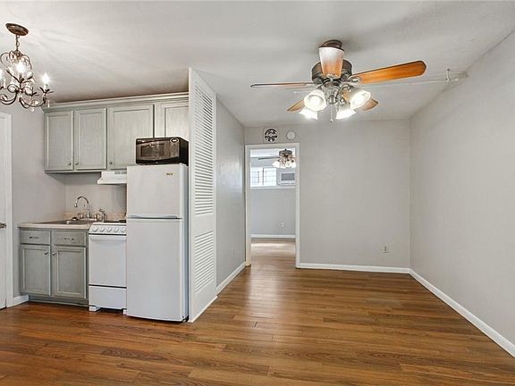 2nd image of 816 Nashville Ave APT H
