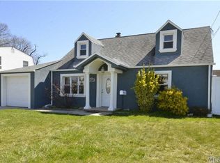 269 Division Ave, Massapequa, NY 11758