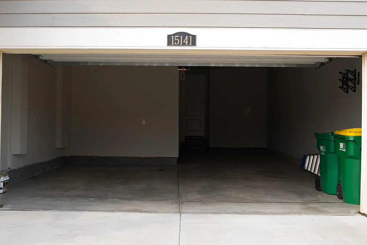 Building Photo - 15141 Auklet St