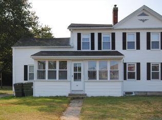 12 Maple Ave, Oxford, MA 01540