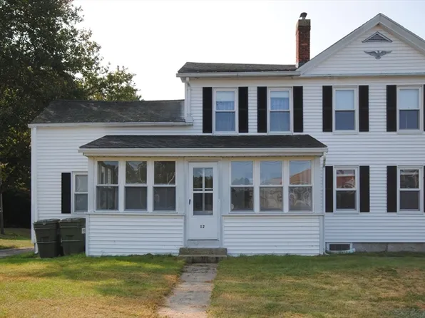 12 Maple Ave, Oxford, MA 01540