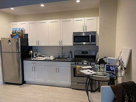 2nd image of 31-01 21st St #4R