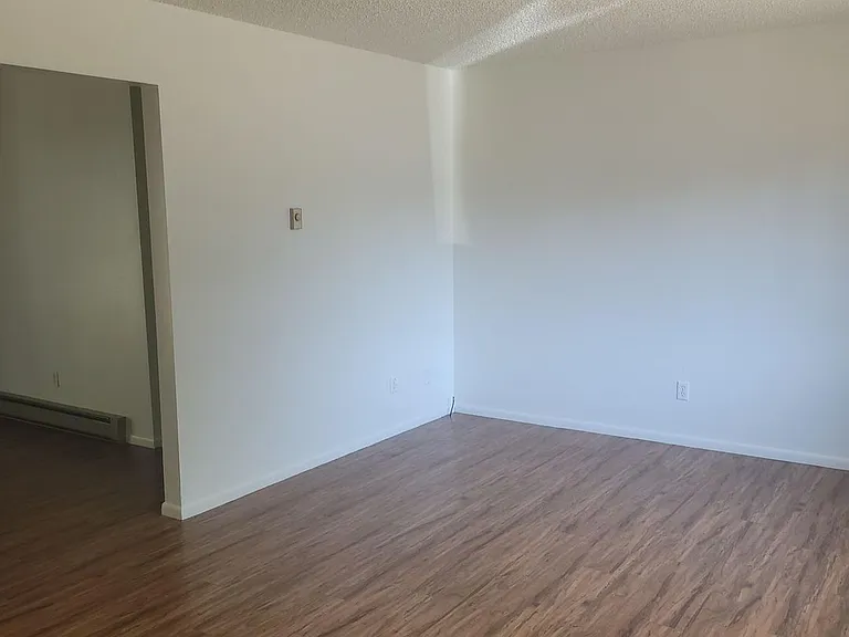 765 Wocus St — Photo 4