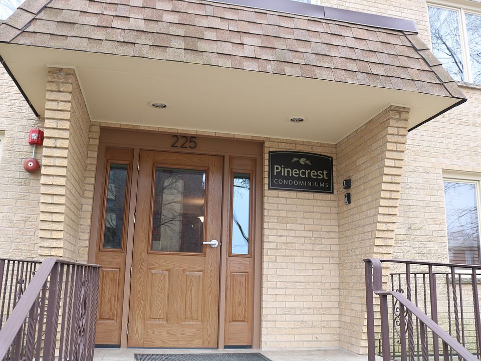 1st image of 225 E Wing St APT 202