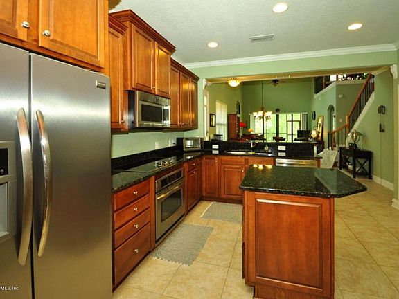 4th image of 13532 Isla Vista Dr