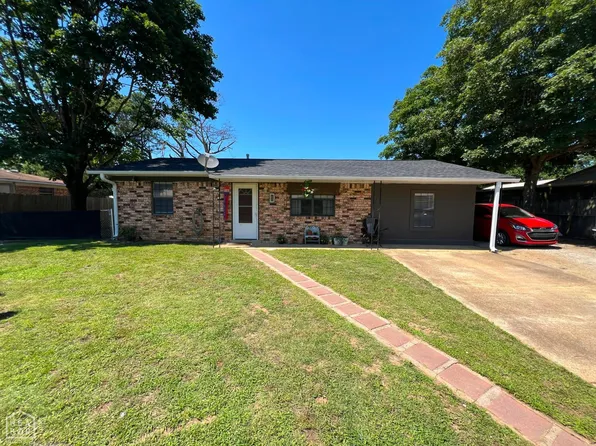 2004 Douglas Dr, Pocahontas, AR 72455
