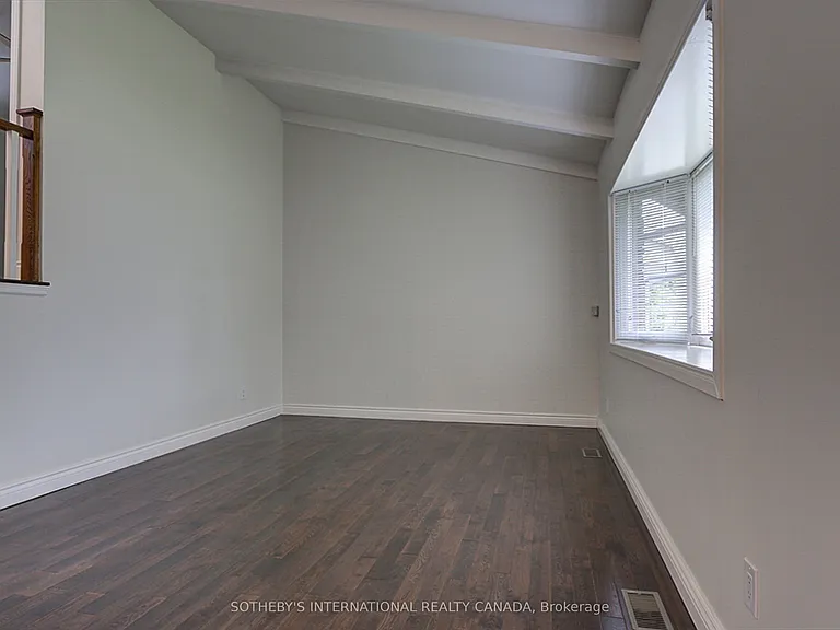 339 Bevan Dr — Photo 20