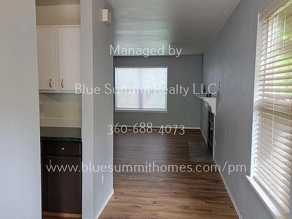 3rd image of 4324 Wonderwood Ln SE