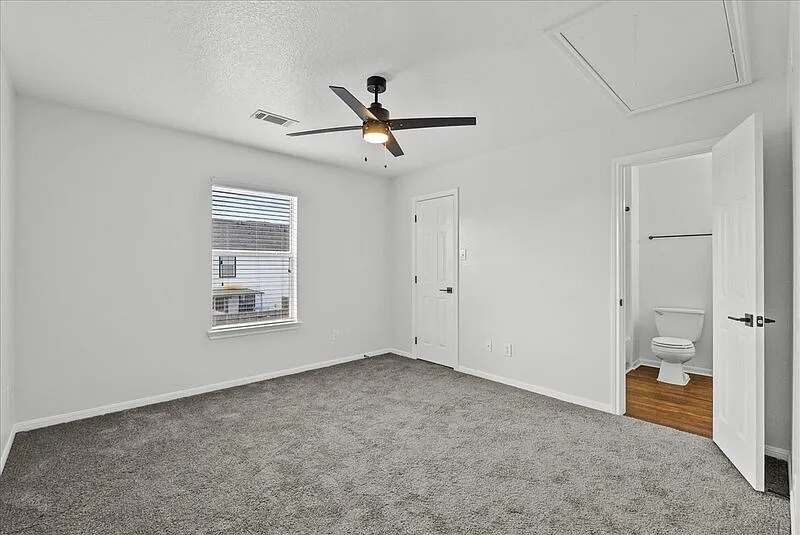 2 bed, 2.5 bath, 1272 sqft, $1,750 — Photo 4