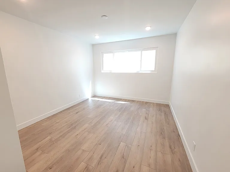 1261 S Citrus Ave #2 — Photo 8