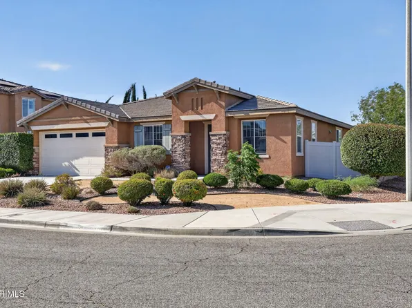 5821 Kingsbury Rd, Palmdale, CA 93552