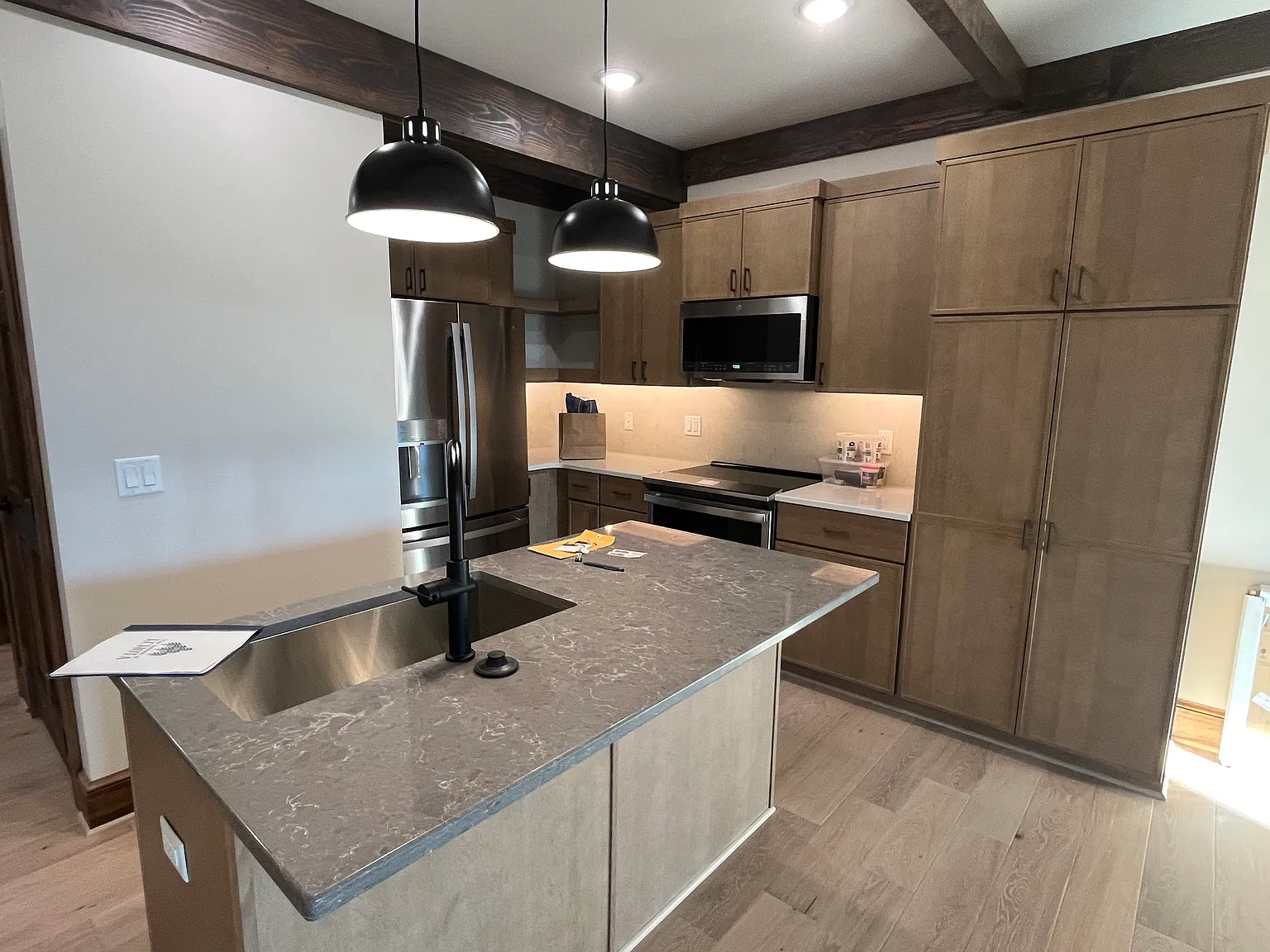 1 bed, $2,200 — Photo 4