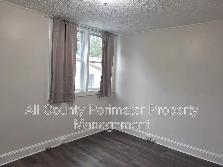 3722 Piedmont Dr — Photo 3